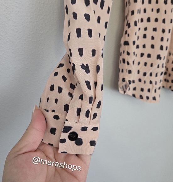 Amour Vert Kaya Washable Silk Blouse - Picture 5 of 9